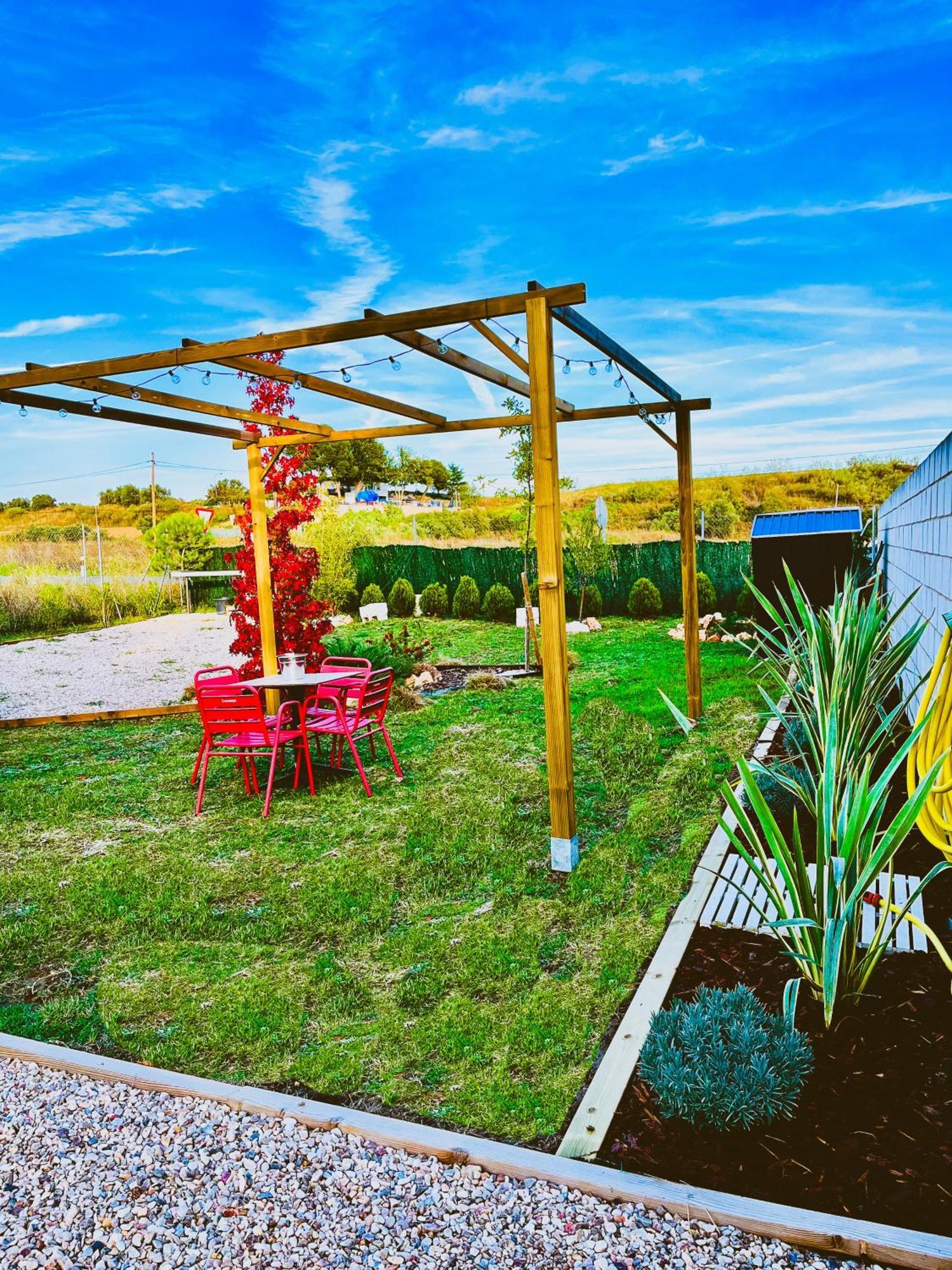 Eco Alojamiento La Cartuja De Talamanca Talamanca de Jarama Bagian luar foto